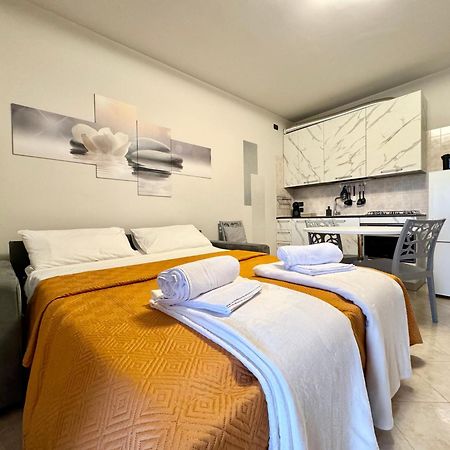 Dimora Nicola A Due Passi Dal Lago Sirmione Ngoại thất bức ảnh