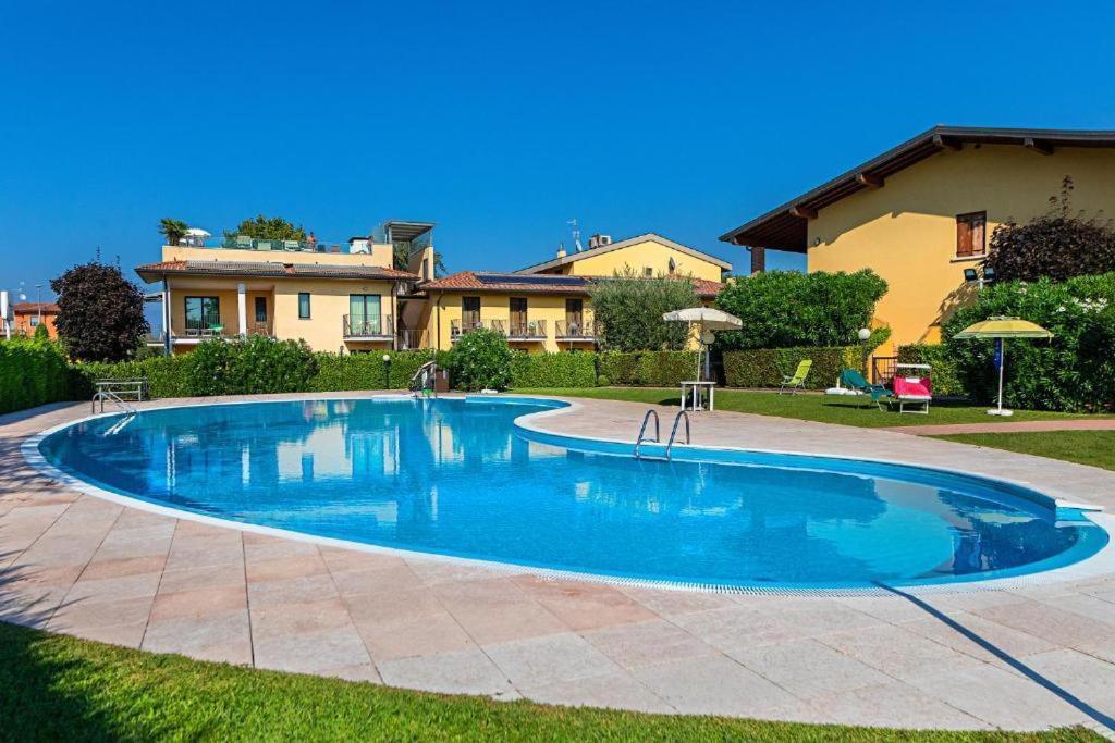 Dimora Nicola A Due Passi Dal Lago Sirmione Ngoại thất bức ảnh